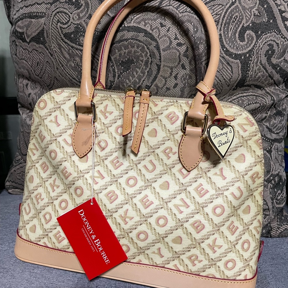 Dooney and Bourke tote